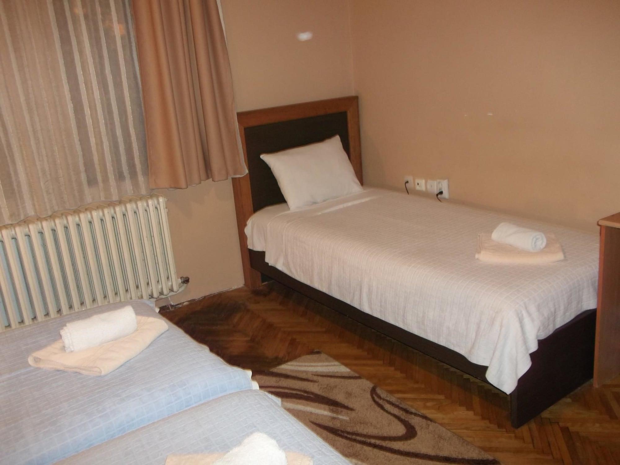 Vila Silia Skopje Esterno foto