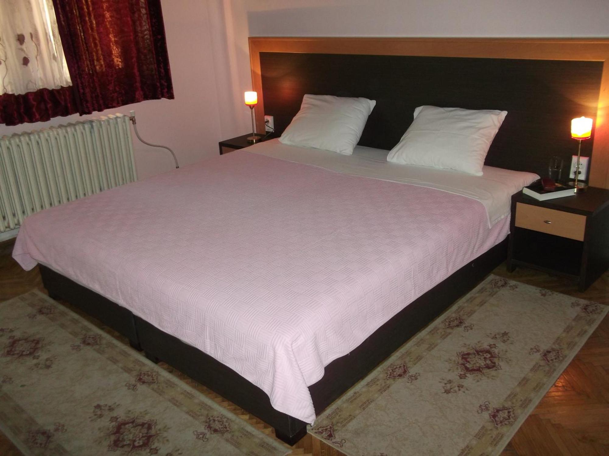 Vila Silia Skopje Esterno foto