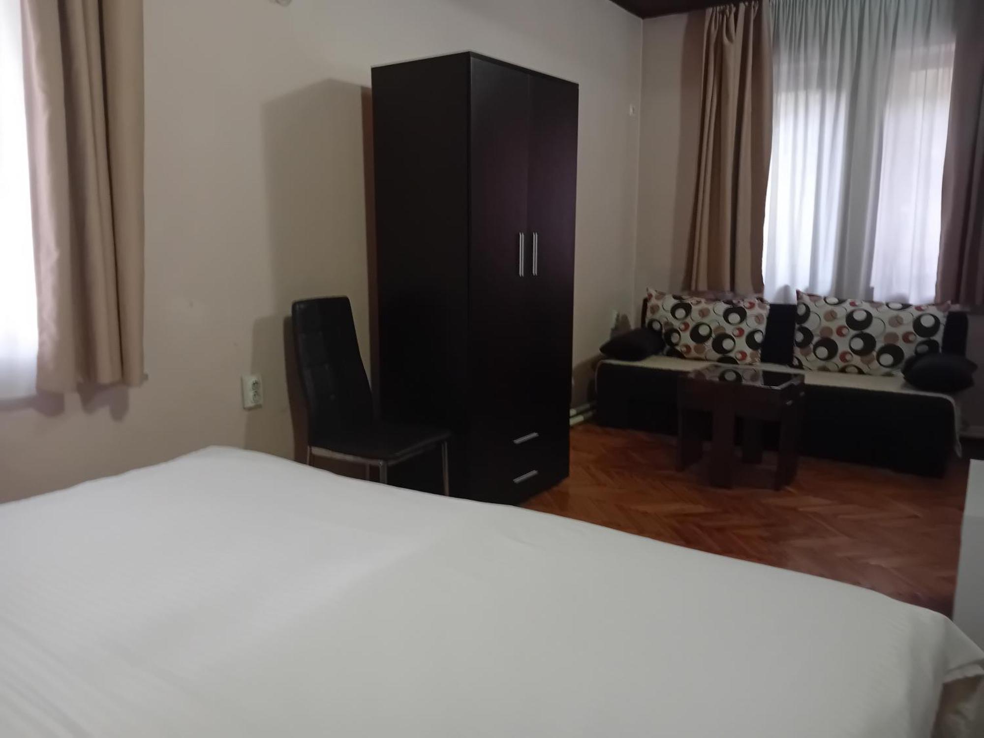 Vila Silia Skopje Esterno foto